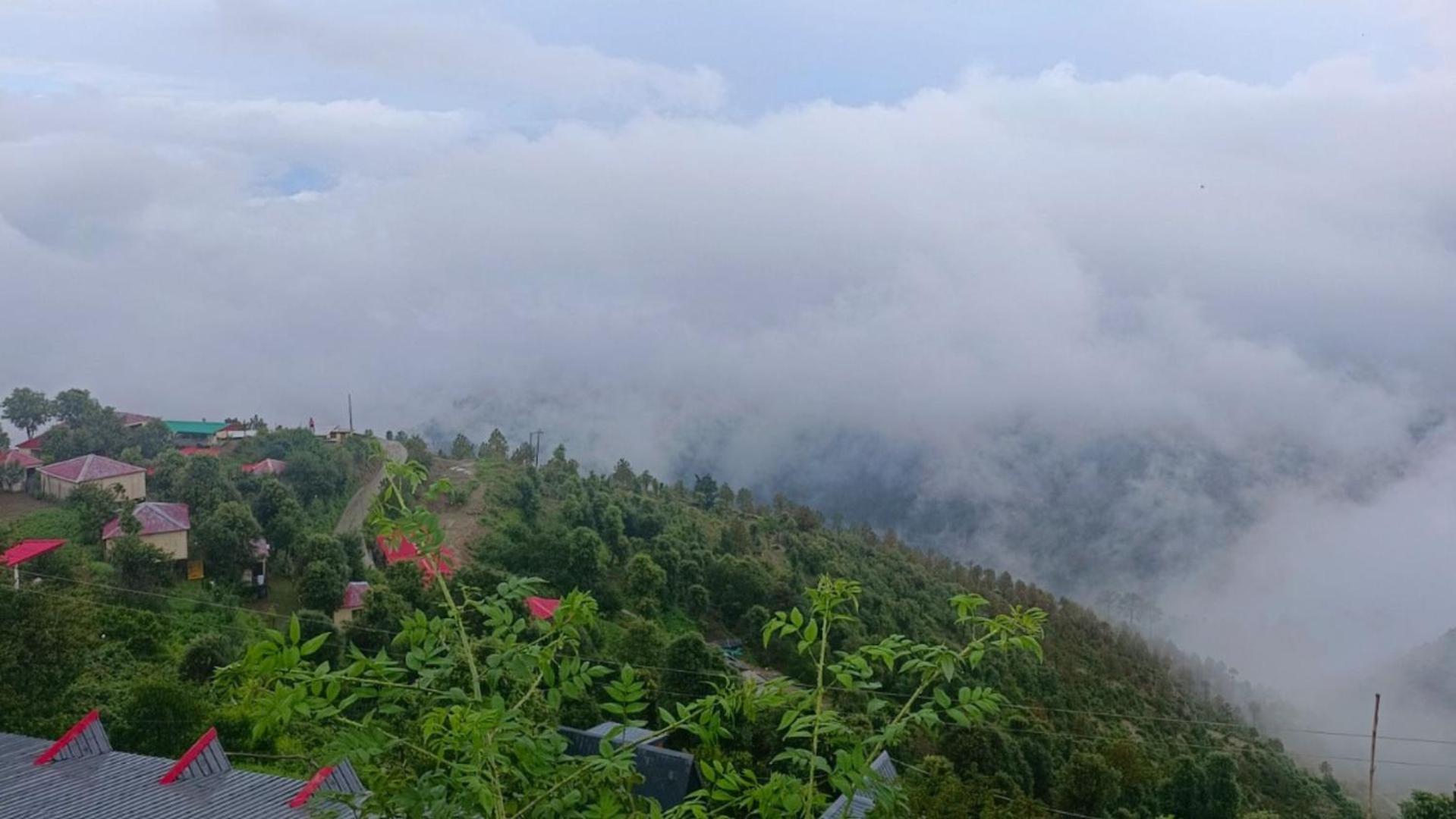 Haut Monde King'S Paradise Resort Kanatal Exterior photo